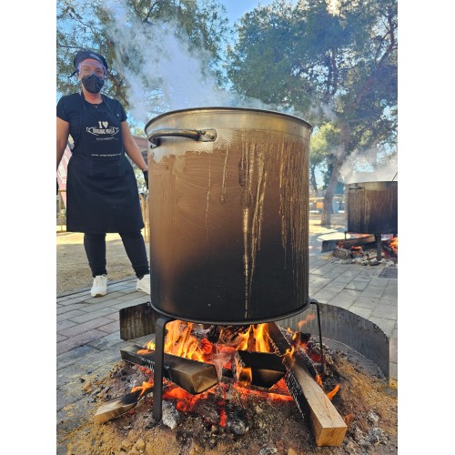 Panela de alumínio com tampa