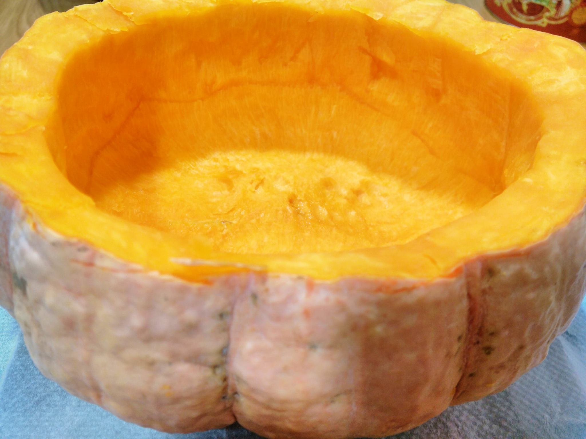 2.- Vaciar la calabaza en crudo 2.- Vaciar la calabaza en crudo