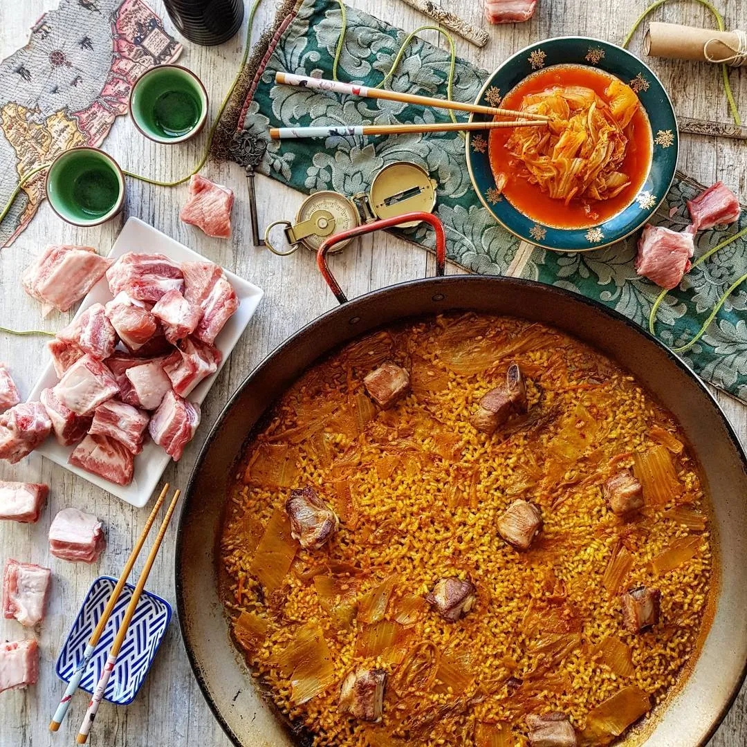 Receita de @ricepaella: arroz de kimchi com costelas de porco Receita de @ricepaella: arroz de kimchi com costelas de porco
