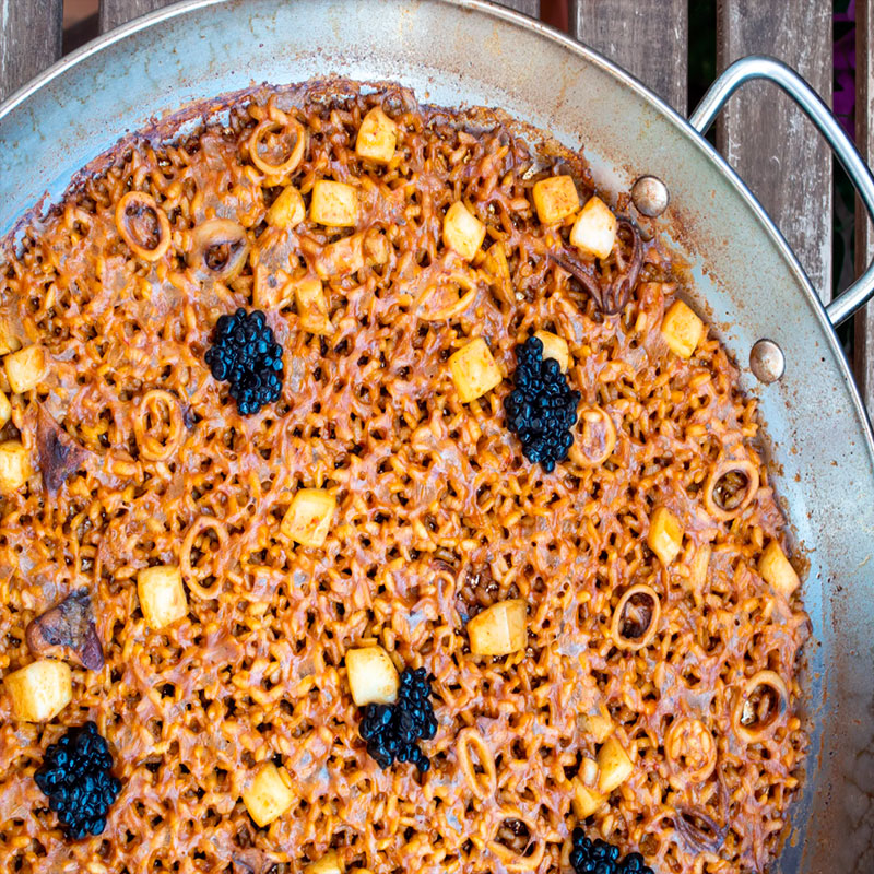 Receita de @elchefkent: arroz de lulas e choco com falso caviar Receita de @elchefkent: arroz de lulas e choco com falso caviar