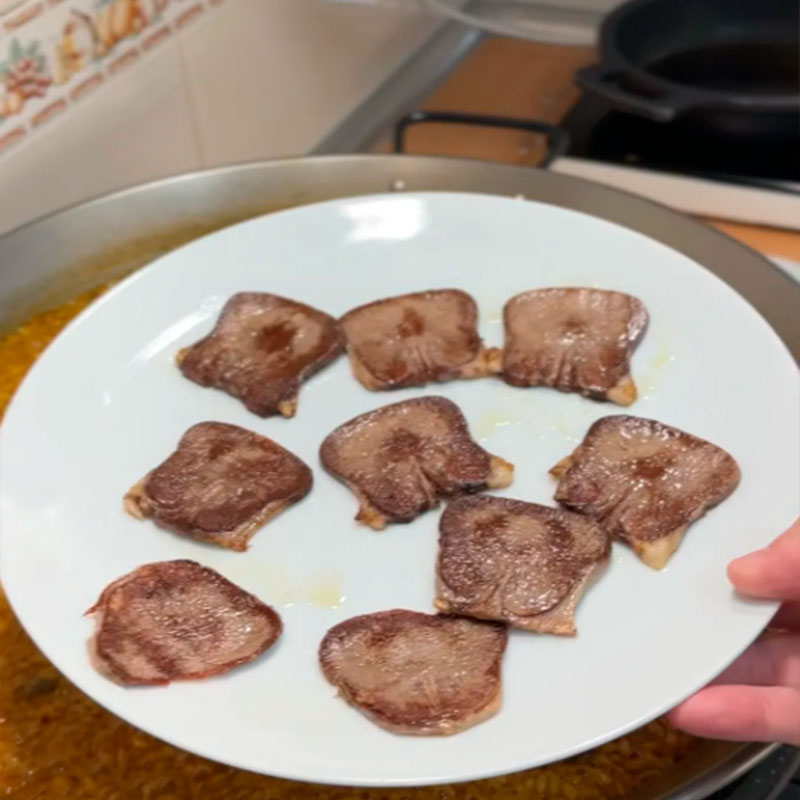 18.- Lengua dorada