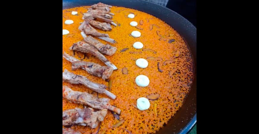 Receita de @virycheff: Arroz de costela ibérica, alhos tenros e shiitake com aioli provençal