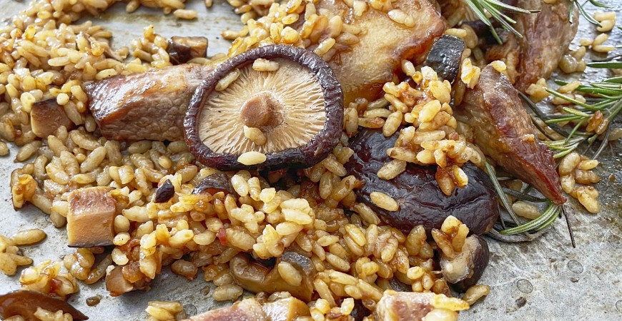Receita de @deditetarrocescreativos: arroz com secreto, pera e shiitake