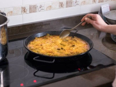 Posso fazer uma boa paella valenciana em indução?
