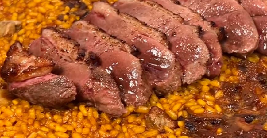 Receita de comeydisfruta: Arroz de magret de pato, cogumelos e foie